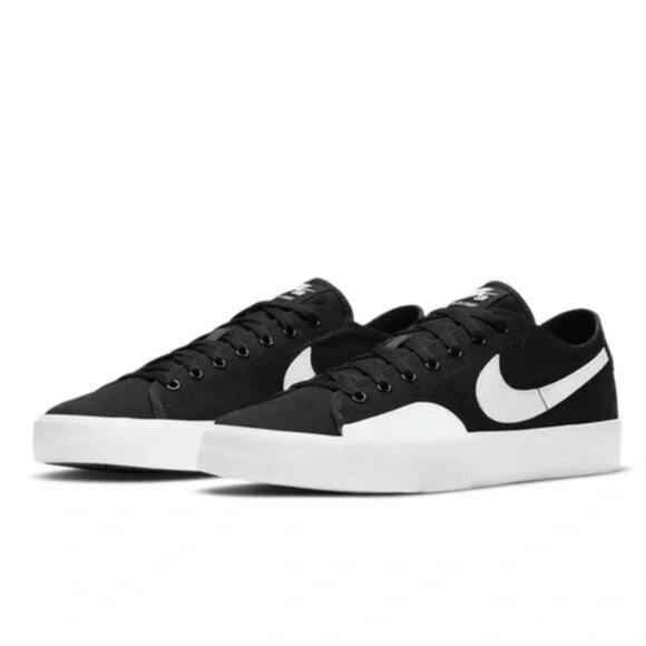Nike Other - Nike SB BLZR Court Low Canvas Black/White Mens Sneakers Size 11